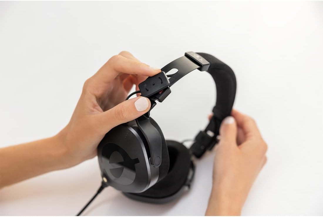 Rode NTH-100 Professional Closed-Back Over-Ear Headphones (Black) Bundle with Auray HPDS-B Headphone Stand and 3.5mm Stereo Extension Cable