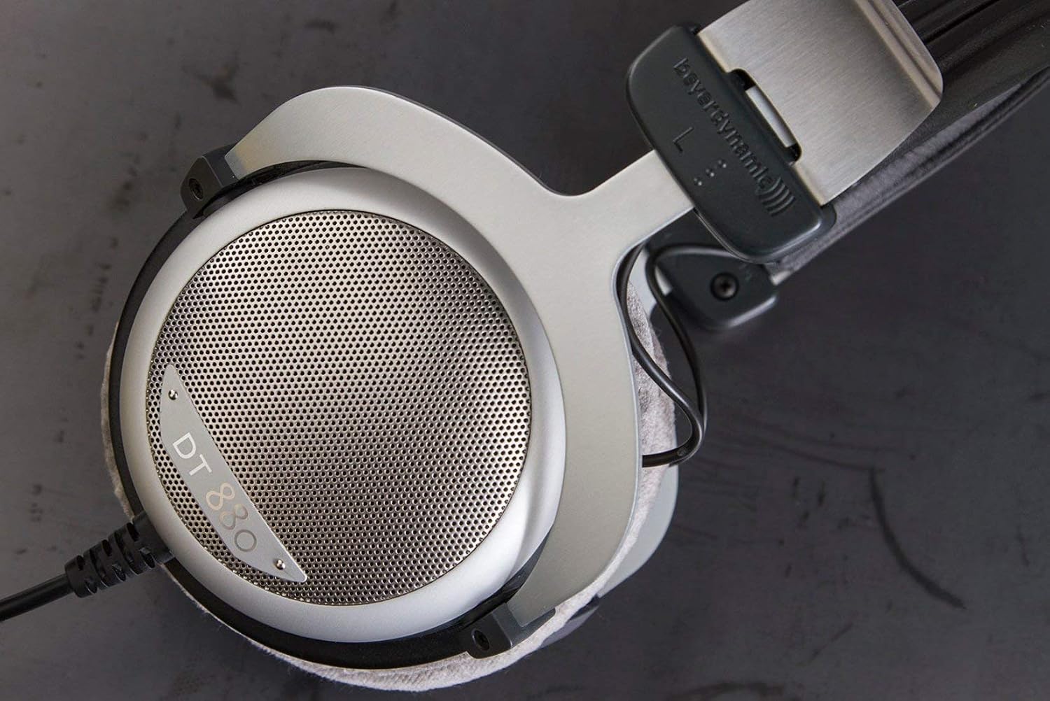 beyerdynamic DT 880 Premium Edition 32 Ohm Over-Ear-Stereo Headphones. Semi-Open Design, Wired, high-end, for Tablet and Smartphone