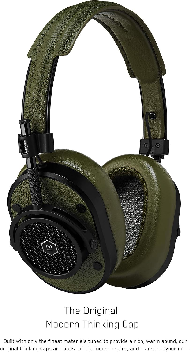 Master & Dynamic MH40 Over-Ear Headphones with Wire - Noise Isolating with Mic Recording Studio Headphones with Superior Sound, 200mm x 185mm x 50mm (MH40B8)