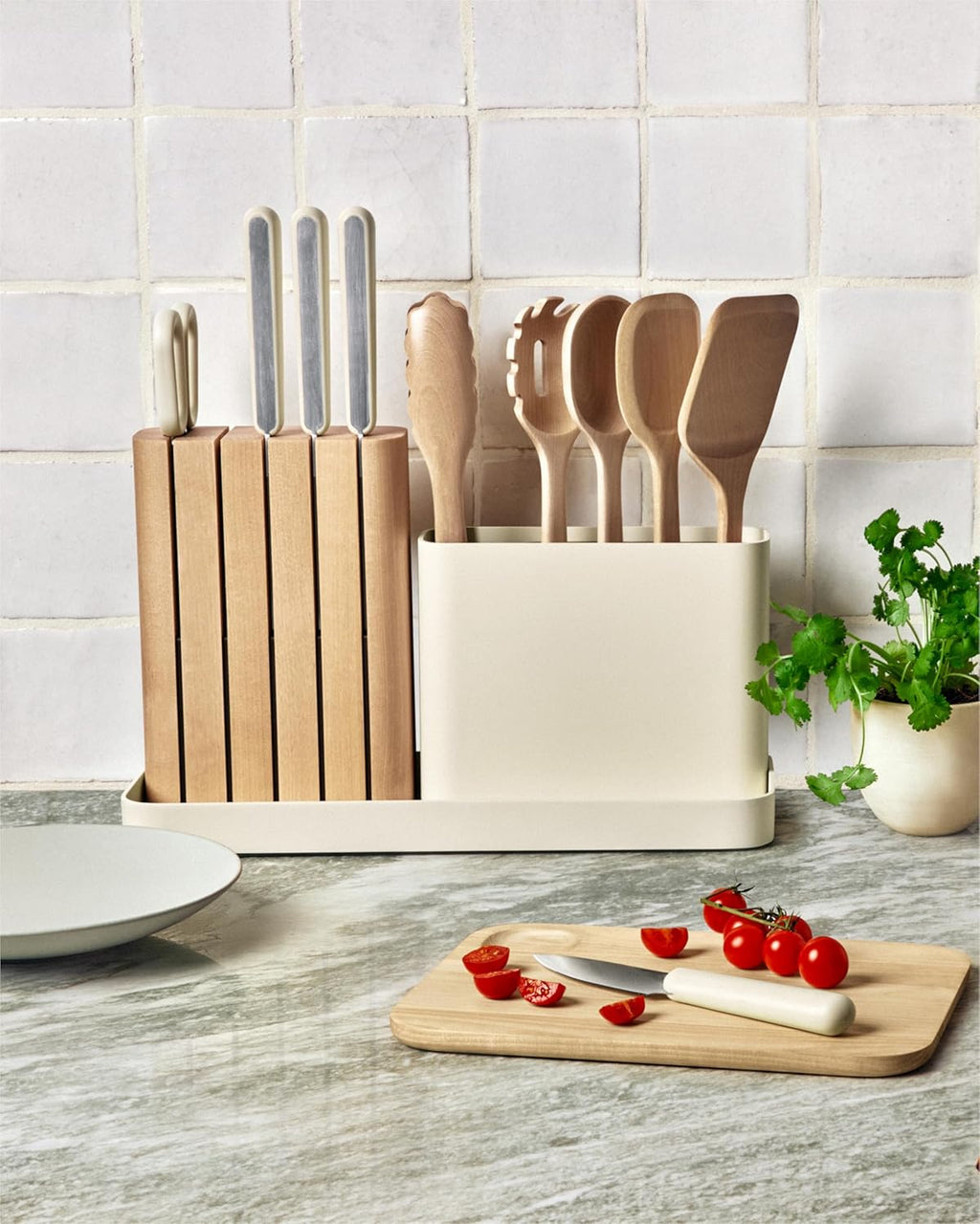 Caraway 14-Piece Kitchen Prep Set - Kitchen Knife Set & Wooden Utensil Set - Made With Premium German Steel Blades & FSC-Certified Birch Wood - Non-Toxic Materials - Includes Organizer - Navy