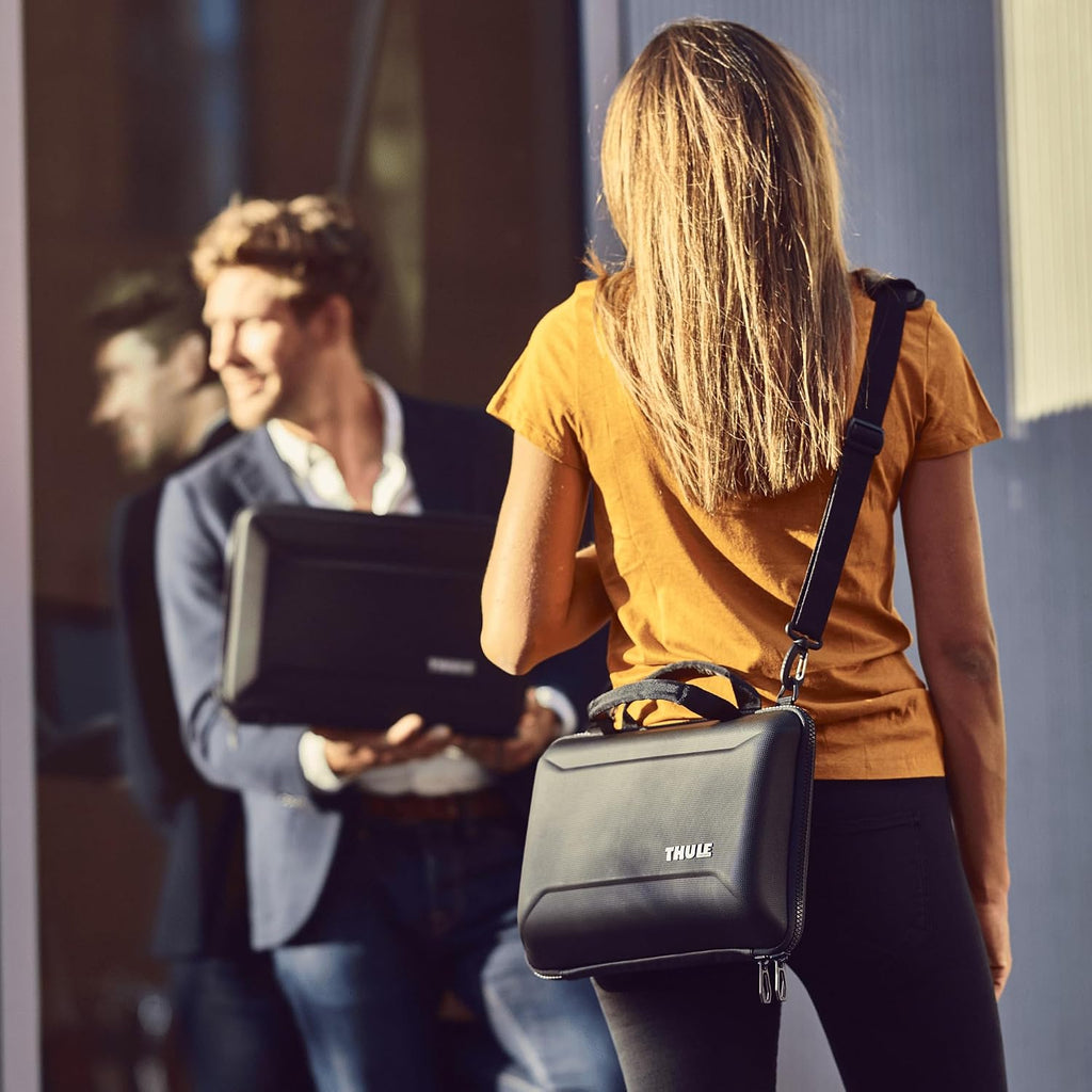 Thule Gauntlet MacBook Pro® Attaché 16'