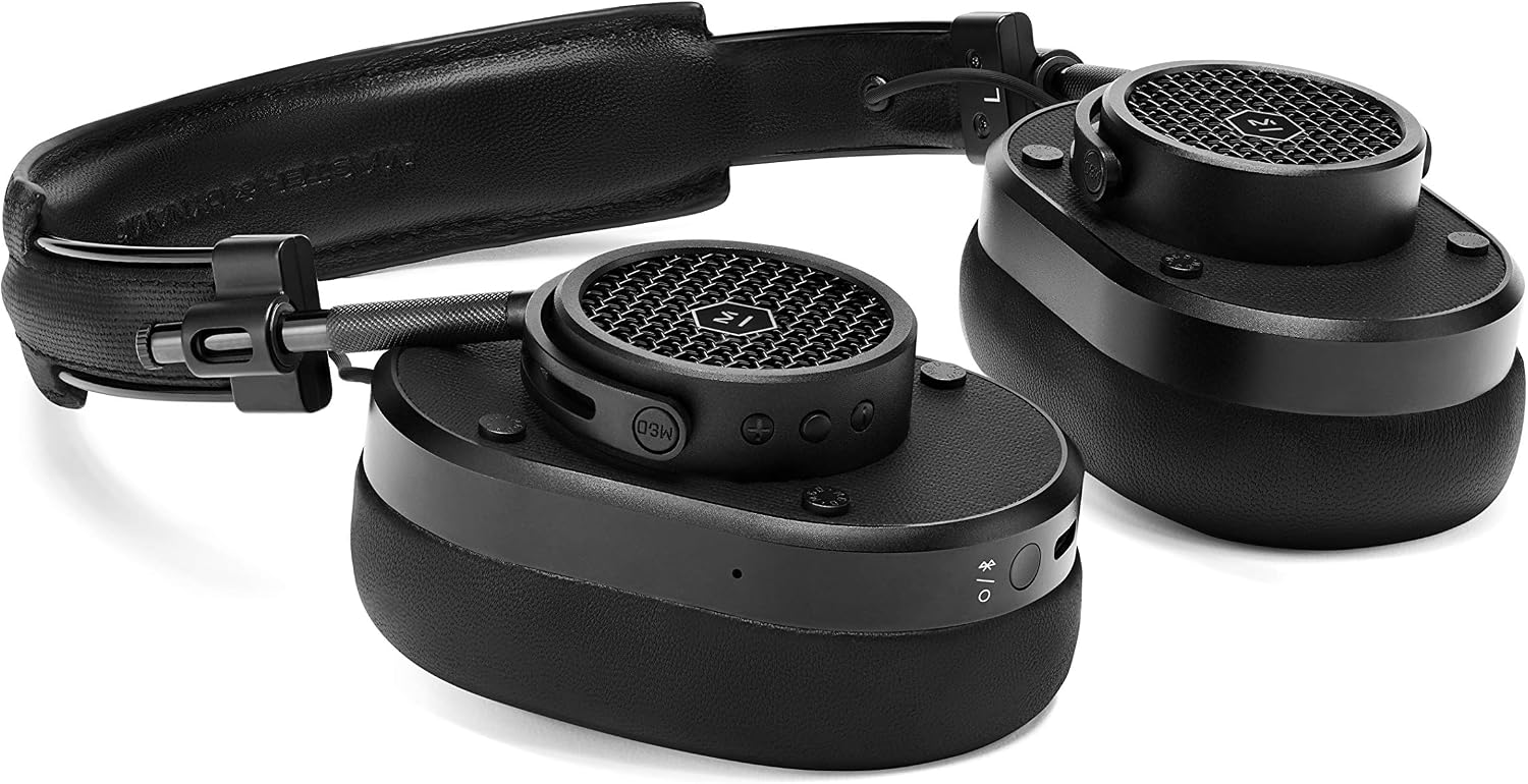 MASTER & DYNAMIC MH40 Wireless Over-Ear Headphones - Noise Isolating with Mic - Professional Studio Headphones with Bluetooth Capability, Black