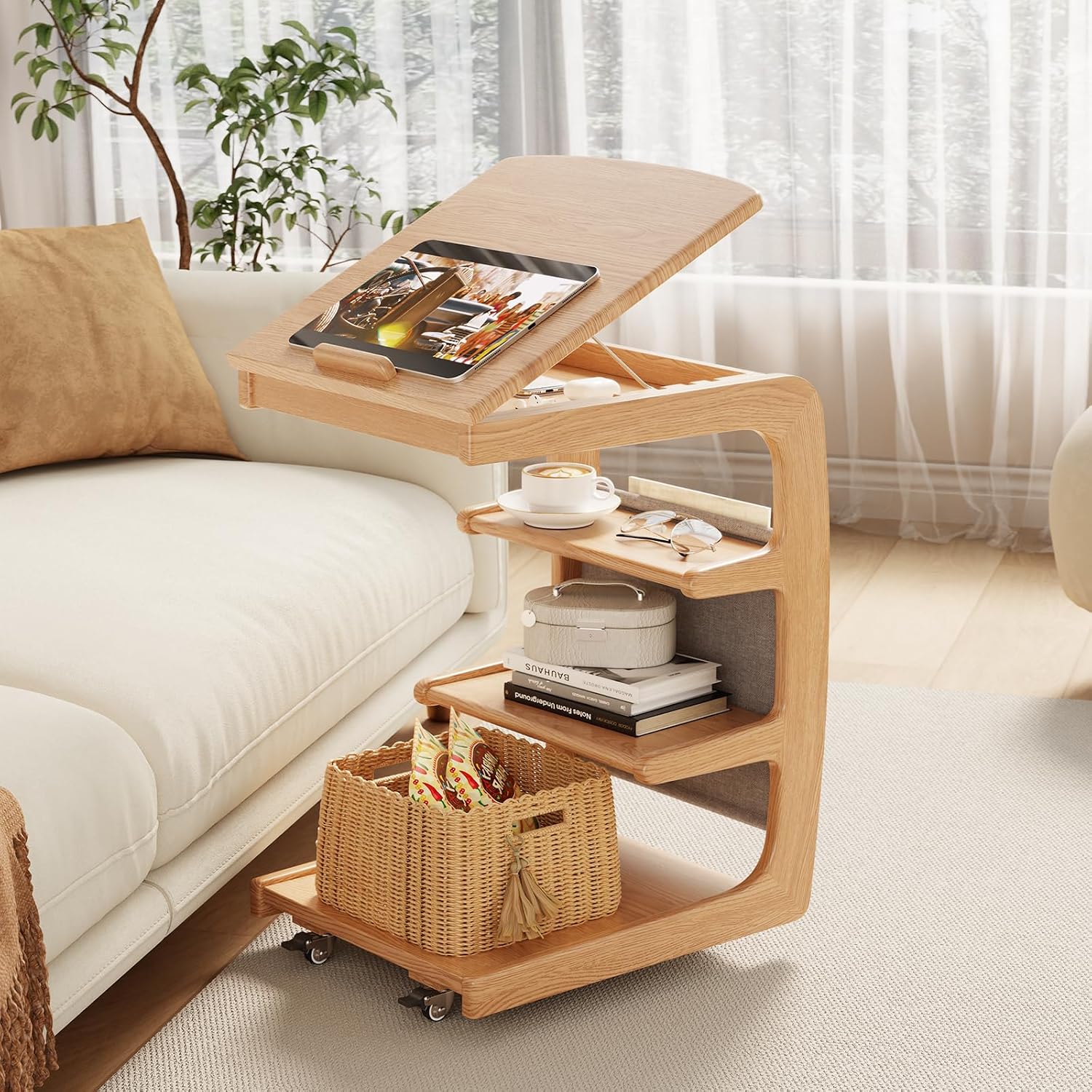 AQIMUELE Wooden C-Shaped End Table,Couch Desk with 2 Lockable Wheels,4-Tier Couch Table with Storage Bag,Small Rolling Side Table Tv Trays for Couch, Living Room,Bedroom (Natural)