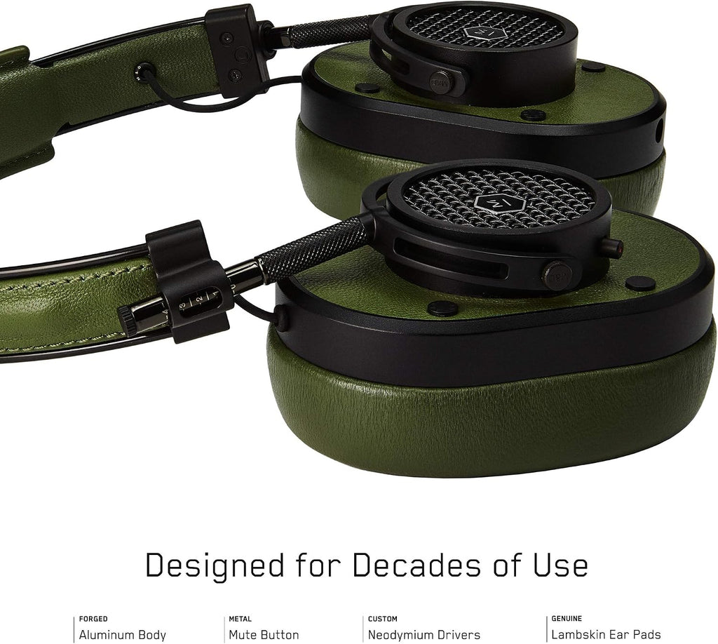 Master & Dynamic MH40 Over-Ear Headphones with Wire - Noise Isolating with Mic Recording Studio Headphones with Superior Sound, 200mm x 185mm x 50mm (MH40B8)