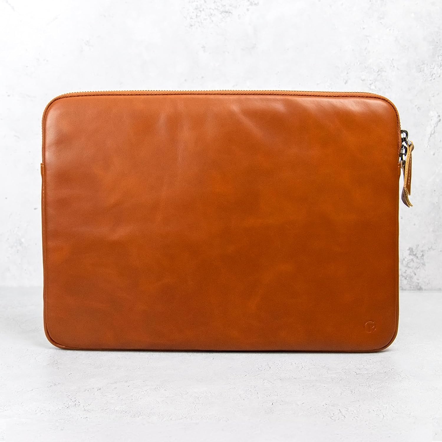 Casemade Real Leather Laptop Case/Zipped Folio Bag with Inner Pocket & Wool Lining Compatible with Apple MacBook, HP, Dell, Asus, Levovo (16 Inch - Tan)