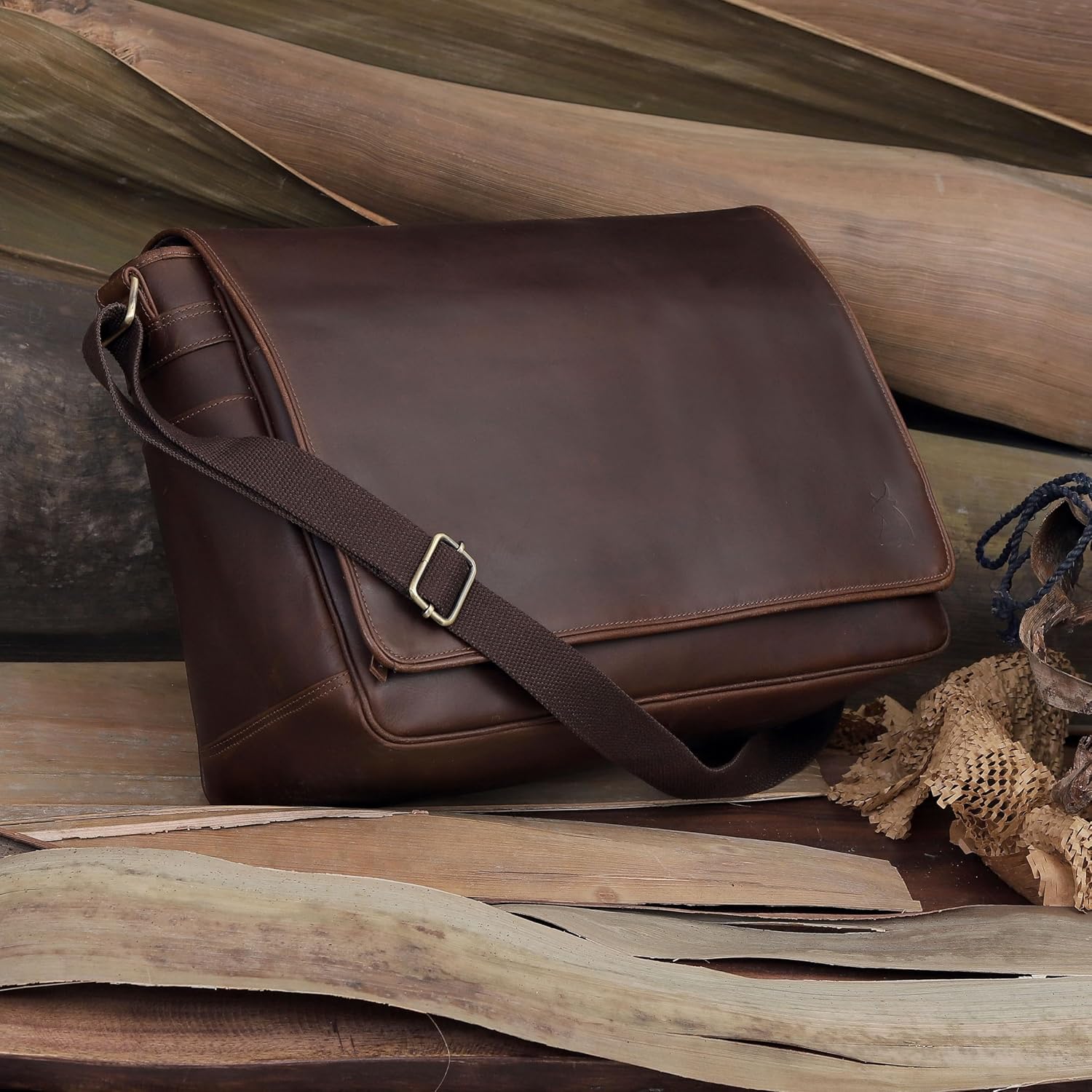 Leather farm Messenger Bag for Men & Women 17.5 Inch – Premium Vintage Handmade Laptop Briefcase Satchel, Mens Shoulder Crossbody, Genuine Leather Computer Work Bag with Adjustable Strap Brown