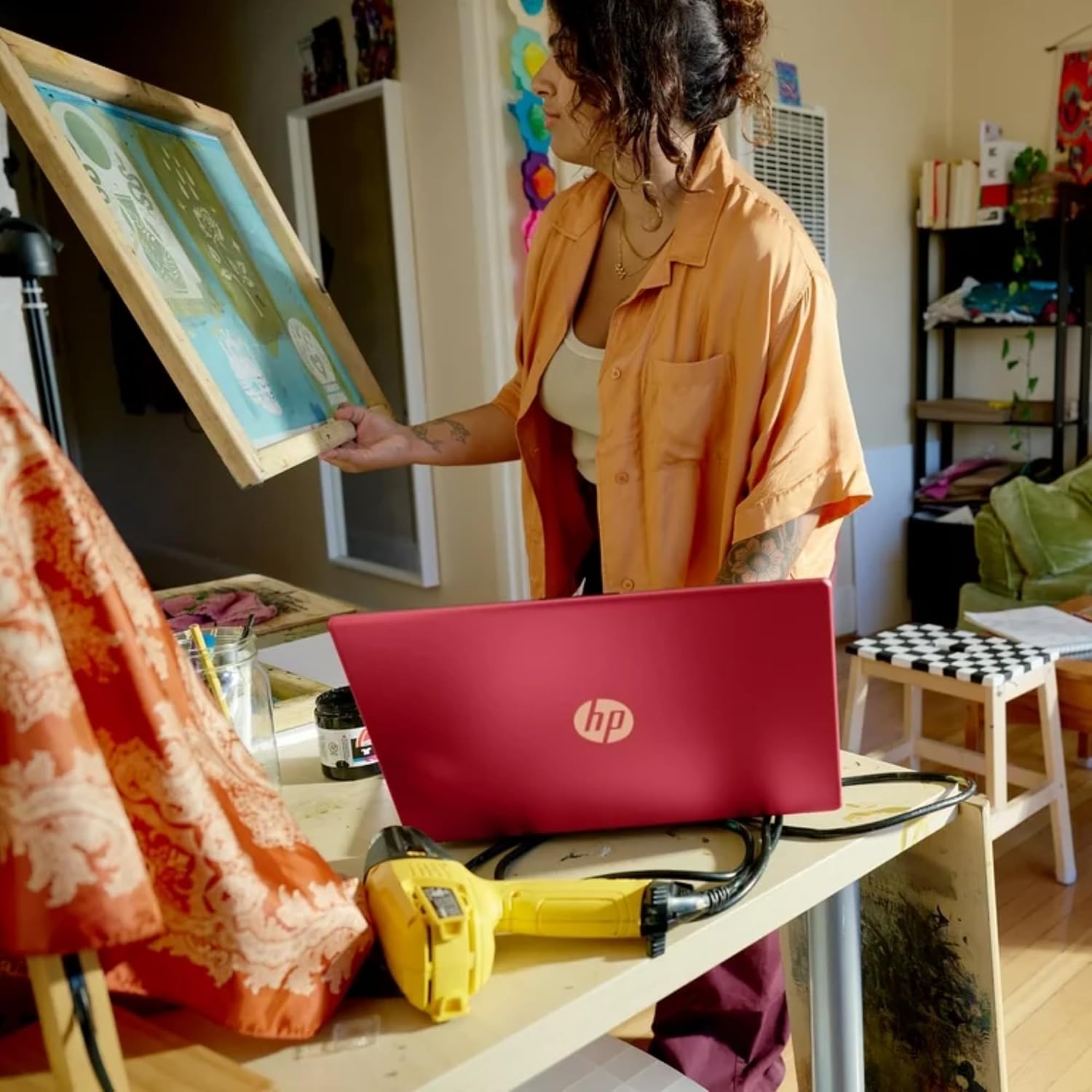 HP 15.6' Laptop with Microsoft 365-8GB Memory - Intel Inside | Anti-Glare Display, 128GB SSD 4-Cores CPU, Fast Charge and 12hrs Battery, no Mouse, Red