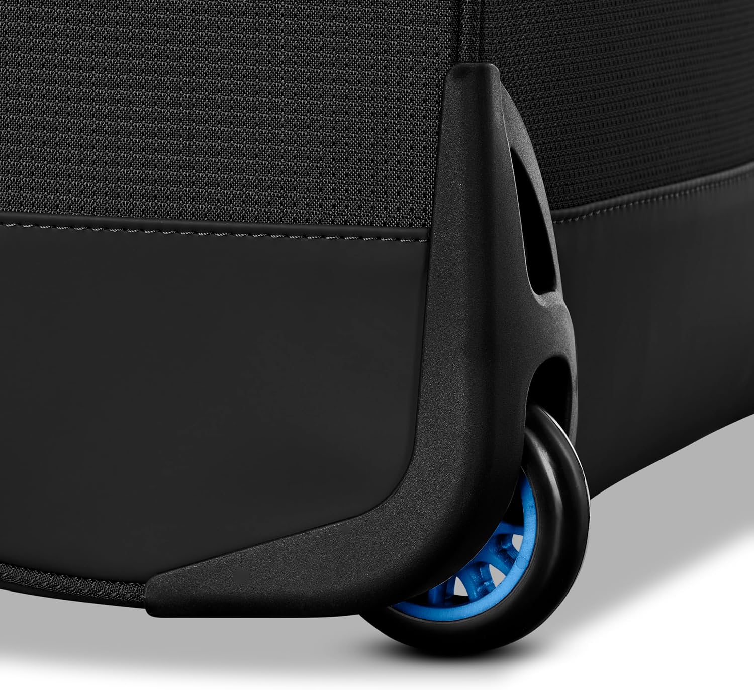 High Sierra Hi-Life 28-Inch Medium Wheeled Duffle - Features Smooth Rolling Wheels, WetPak Pockets, Stack-It Strap, Adjustable Handle, Fleece Pocket, Padded Laptop Sleeve, Expandable - Black/Blue