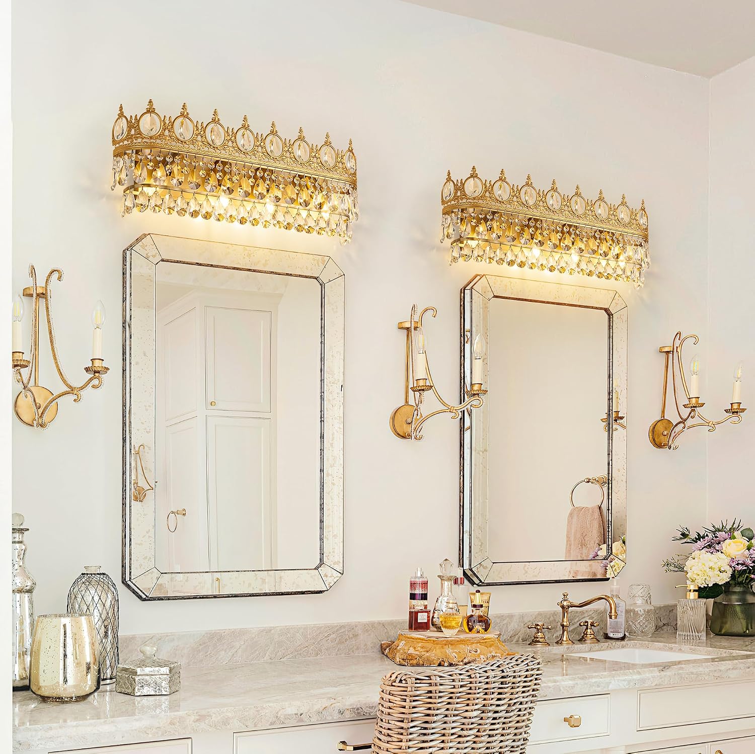 TOCHIC Bathroom Vanity Light Fixtures Over Mirror 4 Lights Gold Crystal Bathroom Wall Light Fixtures Indoor Dimmable, Farmhouse Vintage Sconces for Mirror Cabinets, Powder Room, Bedroom, 24.5' L