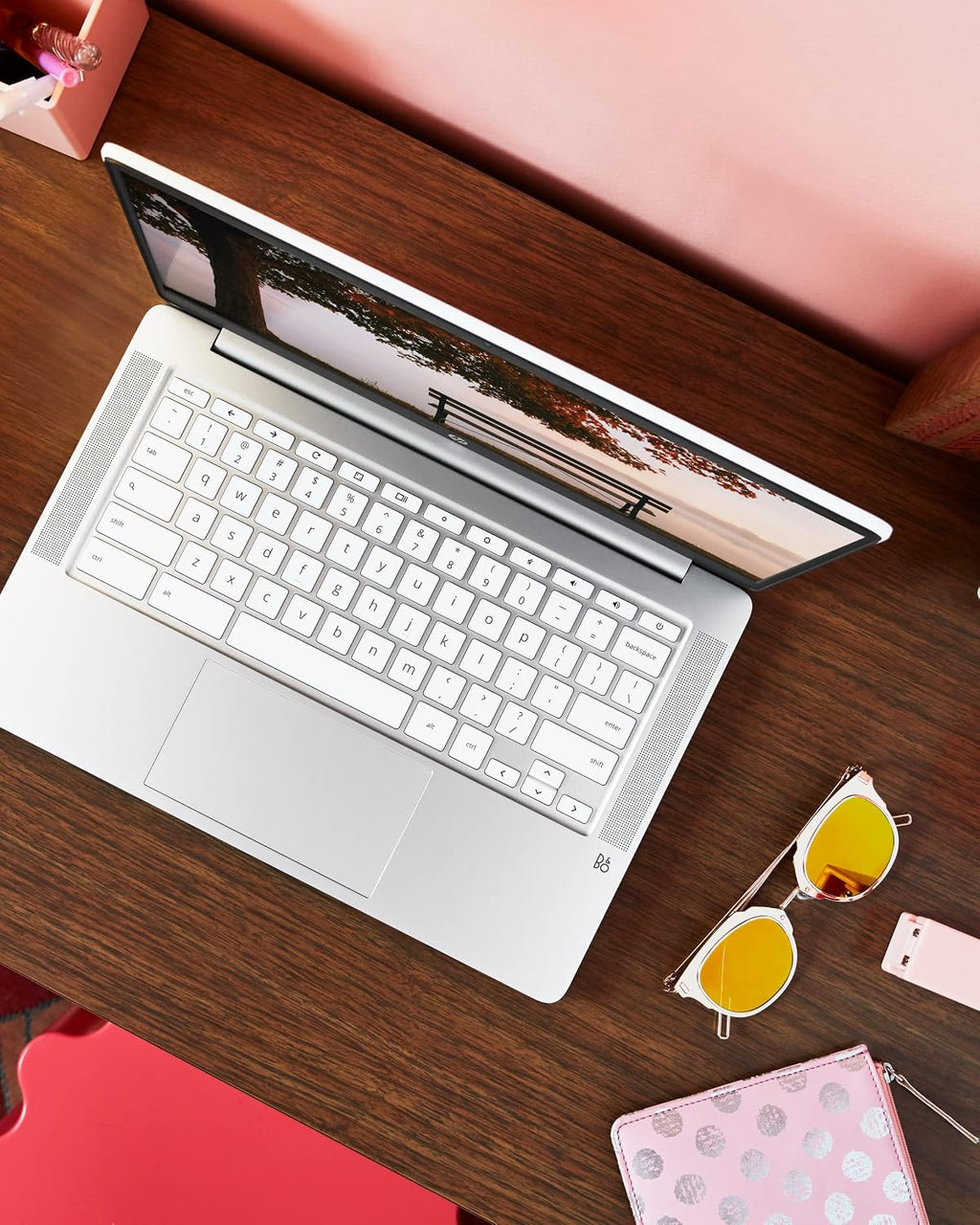 HP Chromebook 14 Laptop, Intel Celeron N4020, 4 GB RAM, 32 GB eMMC, 14' HD Micro-Edge Display, Chrome OS, Thin & Portable, 4K Graphics, Snow White Keyboard (14a-na0023nr, 2021, Ceramic White)