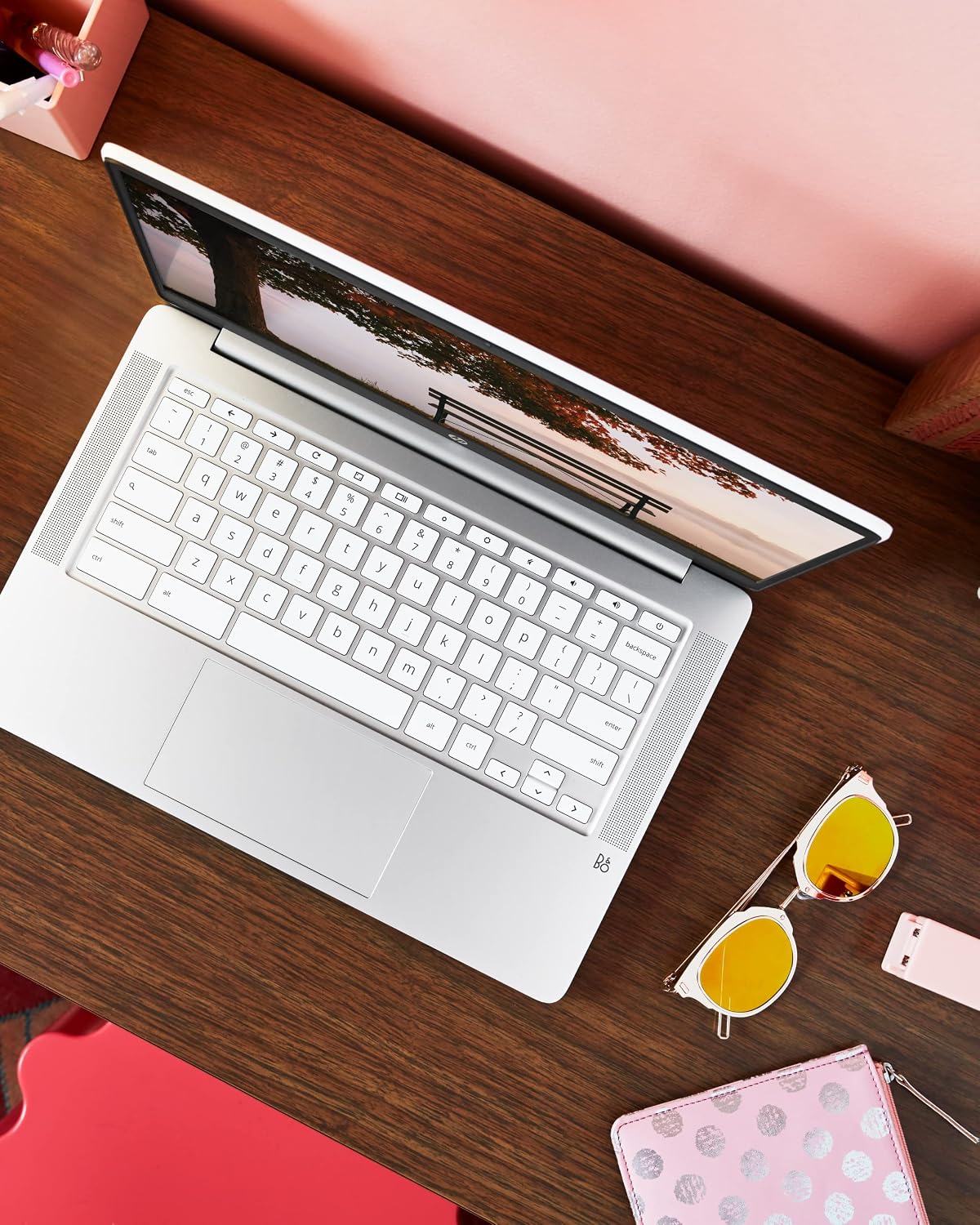 HP Chromebook 14 Laptop, Intel Celeron N4020, 4 GB RAM, 32 GB eMMC, 14' HD Micro-Edge Display, Chrome OS, Thin & Portable, 4K Graphics, Snow White Keyboard (14a-na0023nr, 2021, Ceramic White)